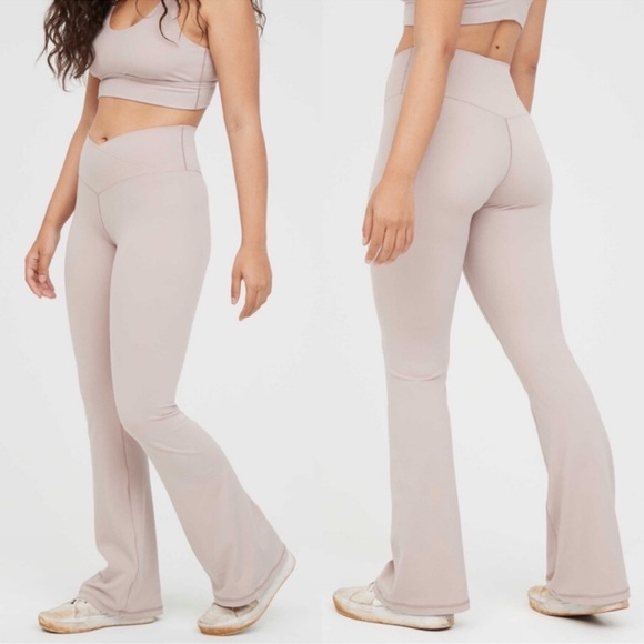 Aerie Offline Cross Over Waist Flare Leg Leggings Size Large Grayish Pink - Picture 1 of 8